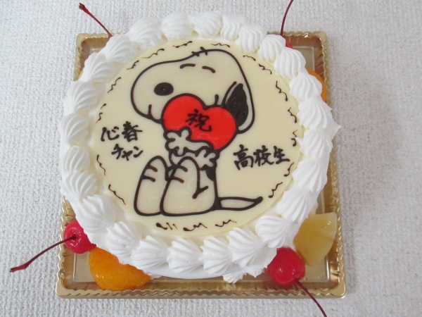通はケーキで スヌーピーのイラストをケーキにトッピング 大阪市東住吉区 パティスリーデコ